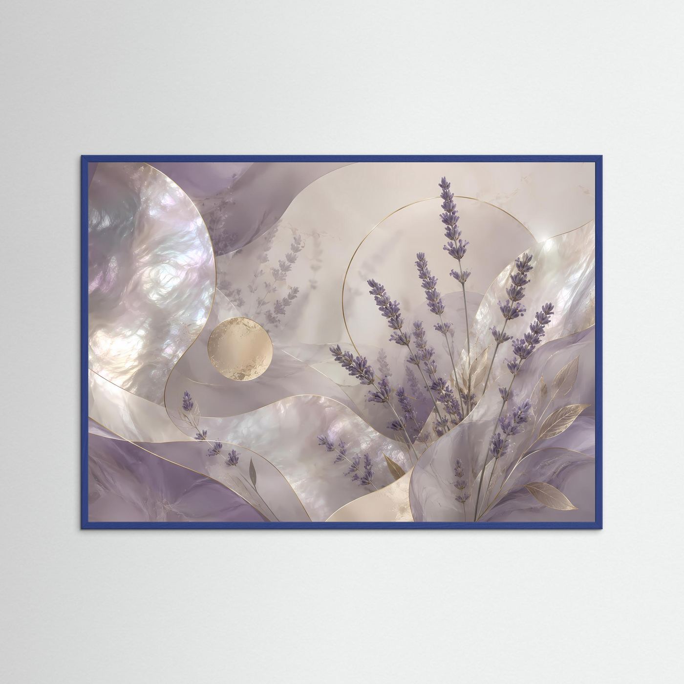 Querformat-Poster im blauen Holzrahmen mit Lavendel-Botanik in Flieder, Perlmutt und Gold
