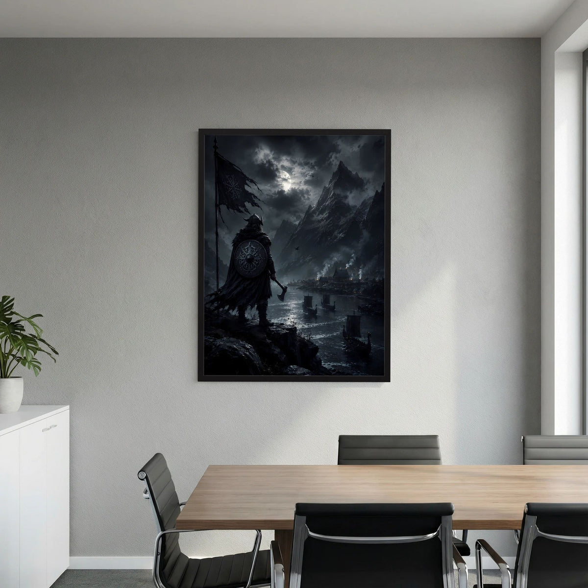 Poster im Hochformat mit Wikinger-Figur im Mondlicht, schwarzer Rahmen