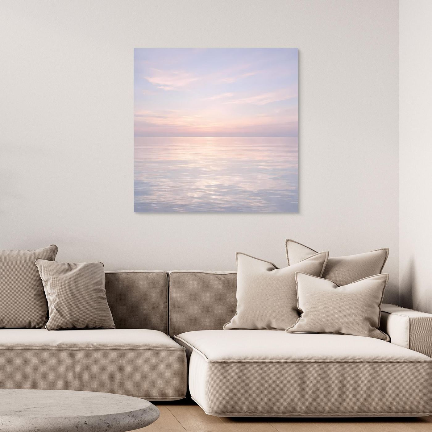 Wandbild mit hellem Rahmen: ruhiges Pastellmeer im Sonnenuntergang