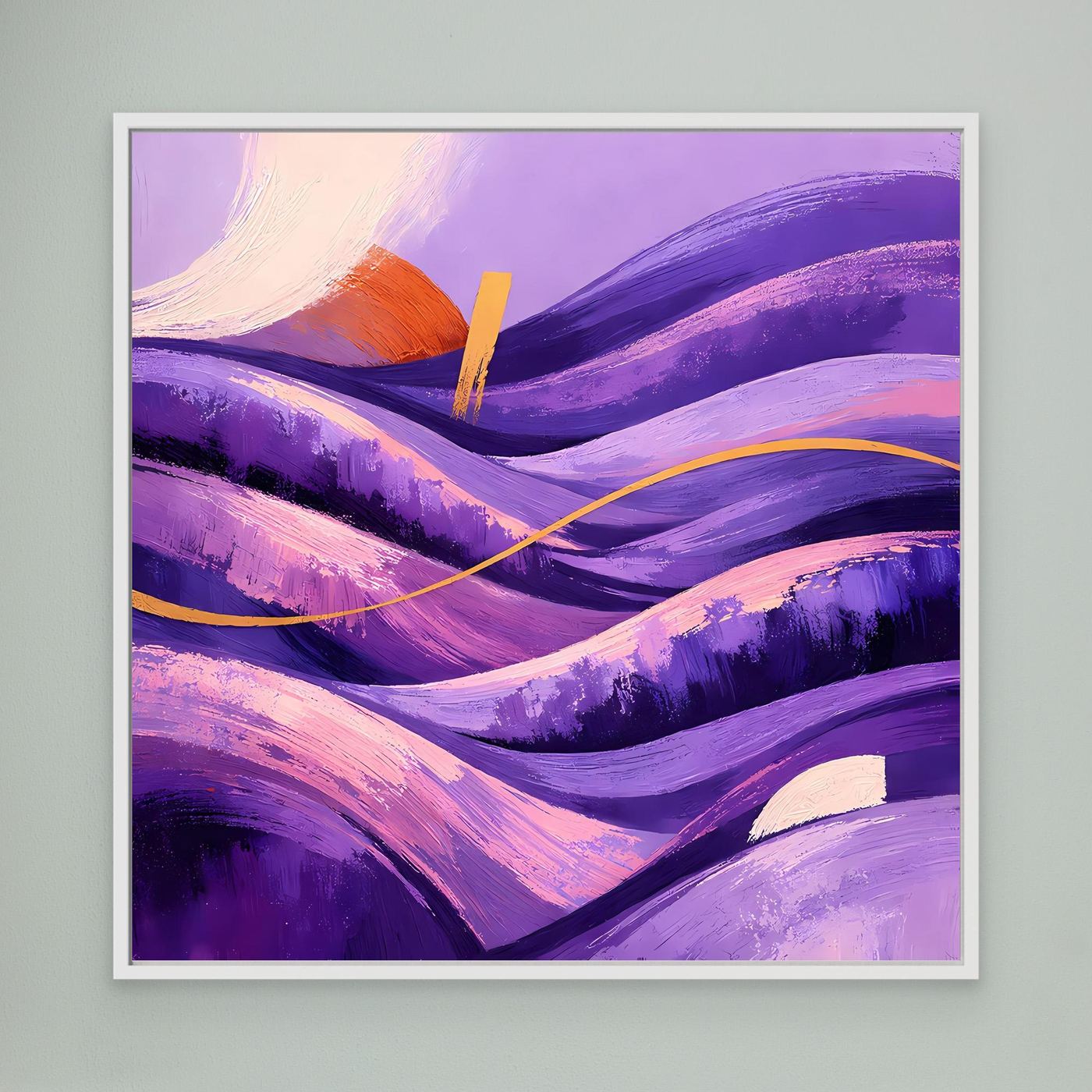 Leinwandbild mit abstrakten violetten Wellen, violettem und goldenem Akzent im weißen Rahmen