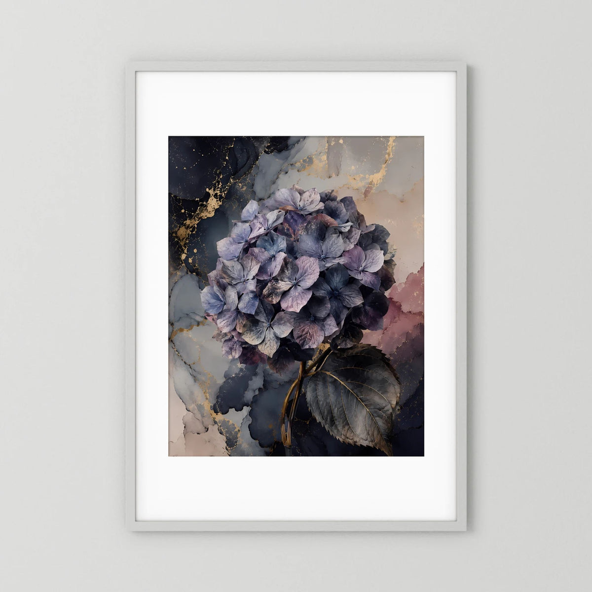 Hochformat-Poster mit violettem Hortensienstrauß im weißen Rahmen und weißem Rand