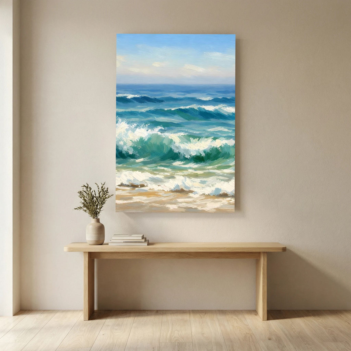 Hochformatiges Poster mit Meereswellen, blaugrünem Wasser und goldenem Sand