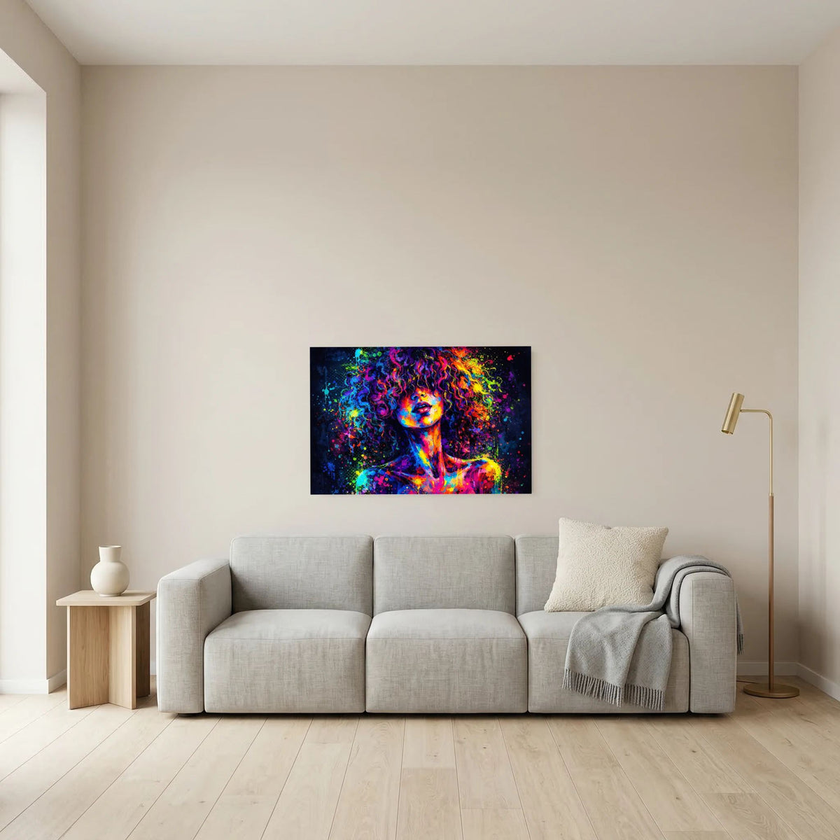 Neonfarbenes Wandbild mit abstrakter Frauenbüste, kräftige Neonfarben, Querformat