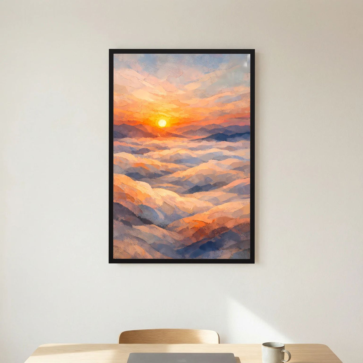 Hochformatiges Poster mit Sonnenuntergang über Wolken in Pastellfarben, schwarzer Rahmen.