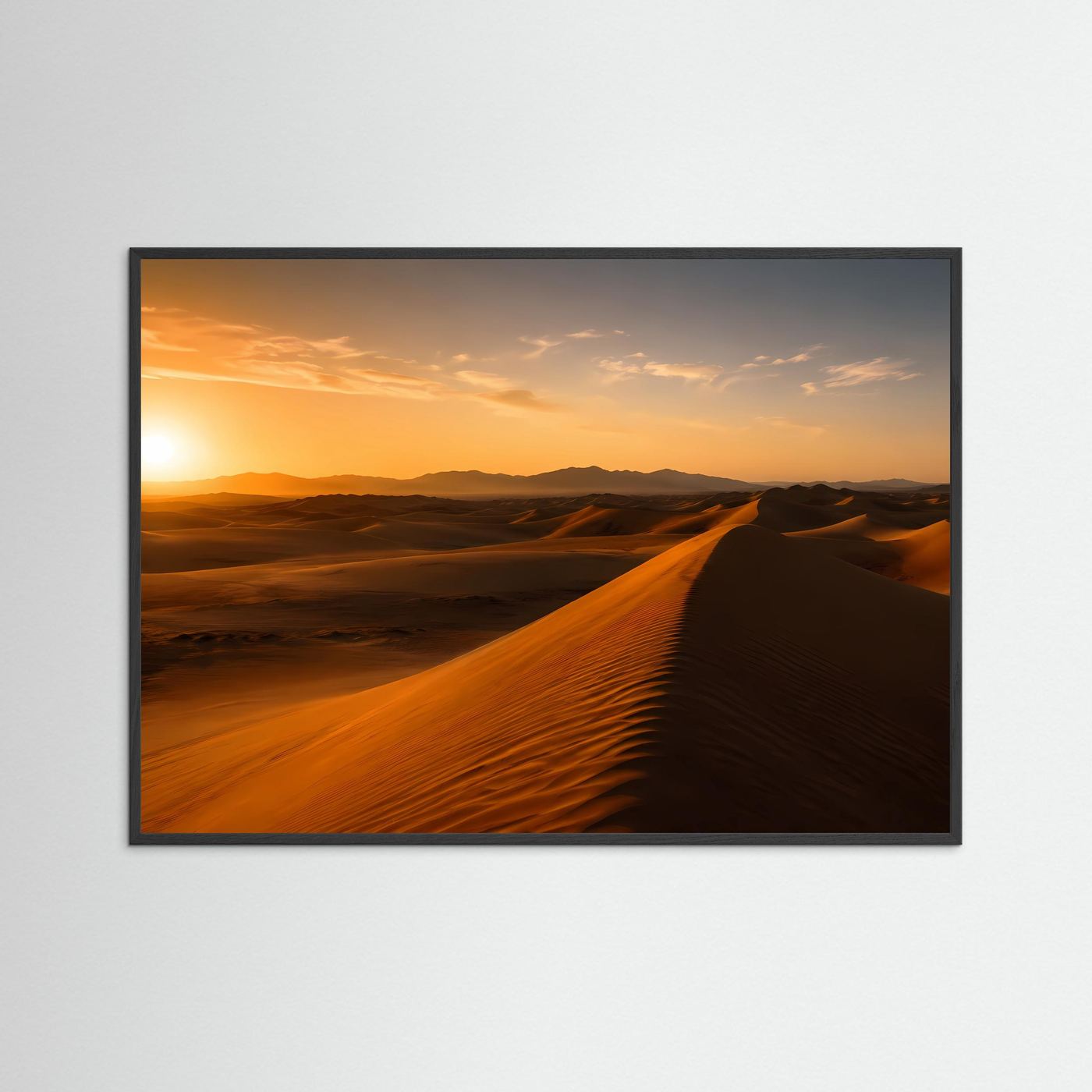 Poster (Querformat) mit Sanddünen im Abendlicht, schwarz gerahmt