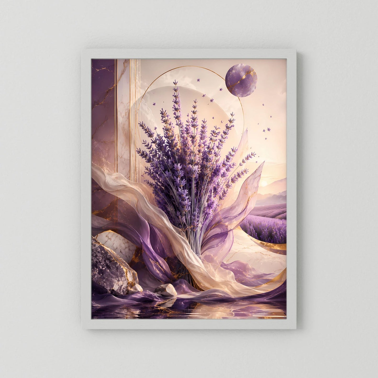 Hochformat-Poster mit weißem Rahmen: Lavendelblüten in Violett und Gold, mit runder Violettkugel