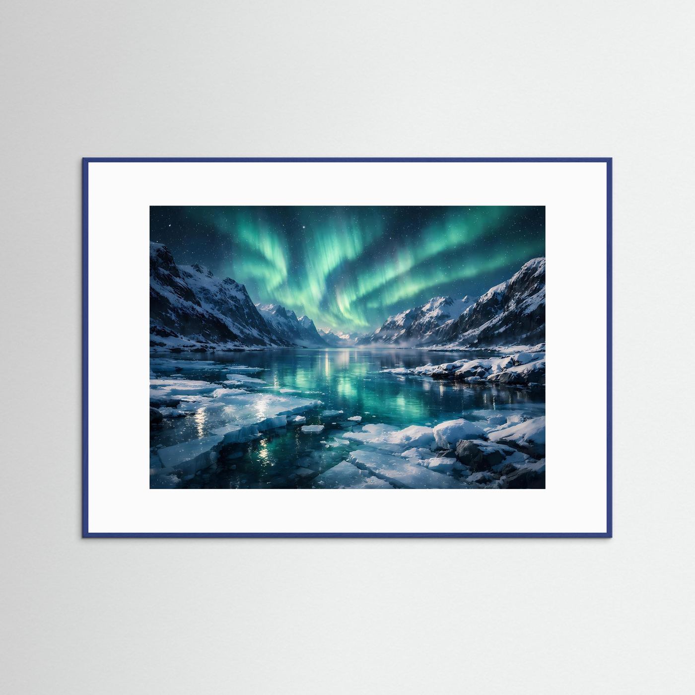 Magische Polarlichter über verschneitem Fjord | Nordlichter Panorama Wandbild & Kunst Poster Querformat