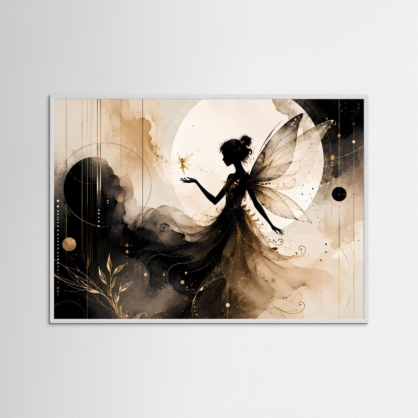 Querformat-Poster mit Fee-Silhouette und Flügeln, schwarz-gold, im hellen Rahmen