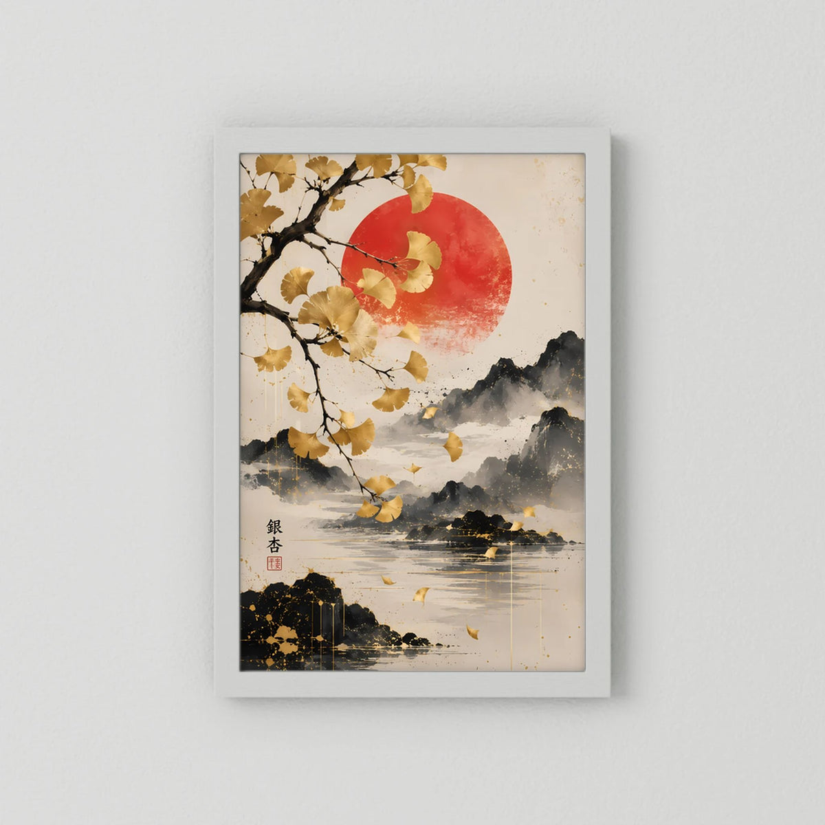 Hochformatiges Poster mit goldenen Ginkgo-Blättern, roter Sonne und ruhigem Bergsee-Motiv