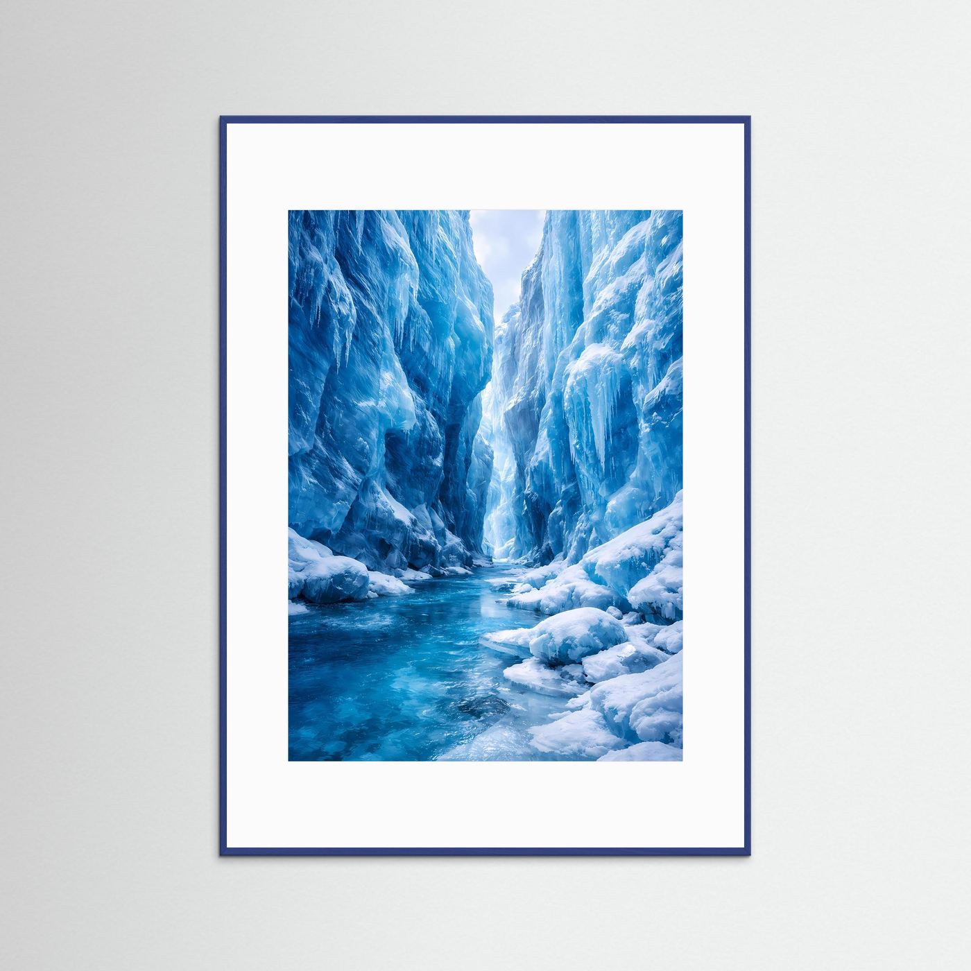 Gletscher-Poster im blauen Holzrahmen: blaues Eiswasser, weiße Eisklippen