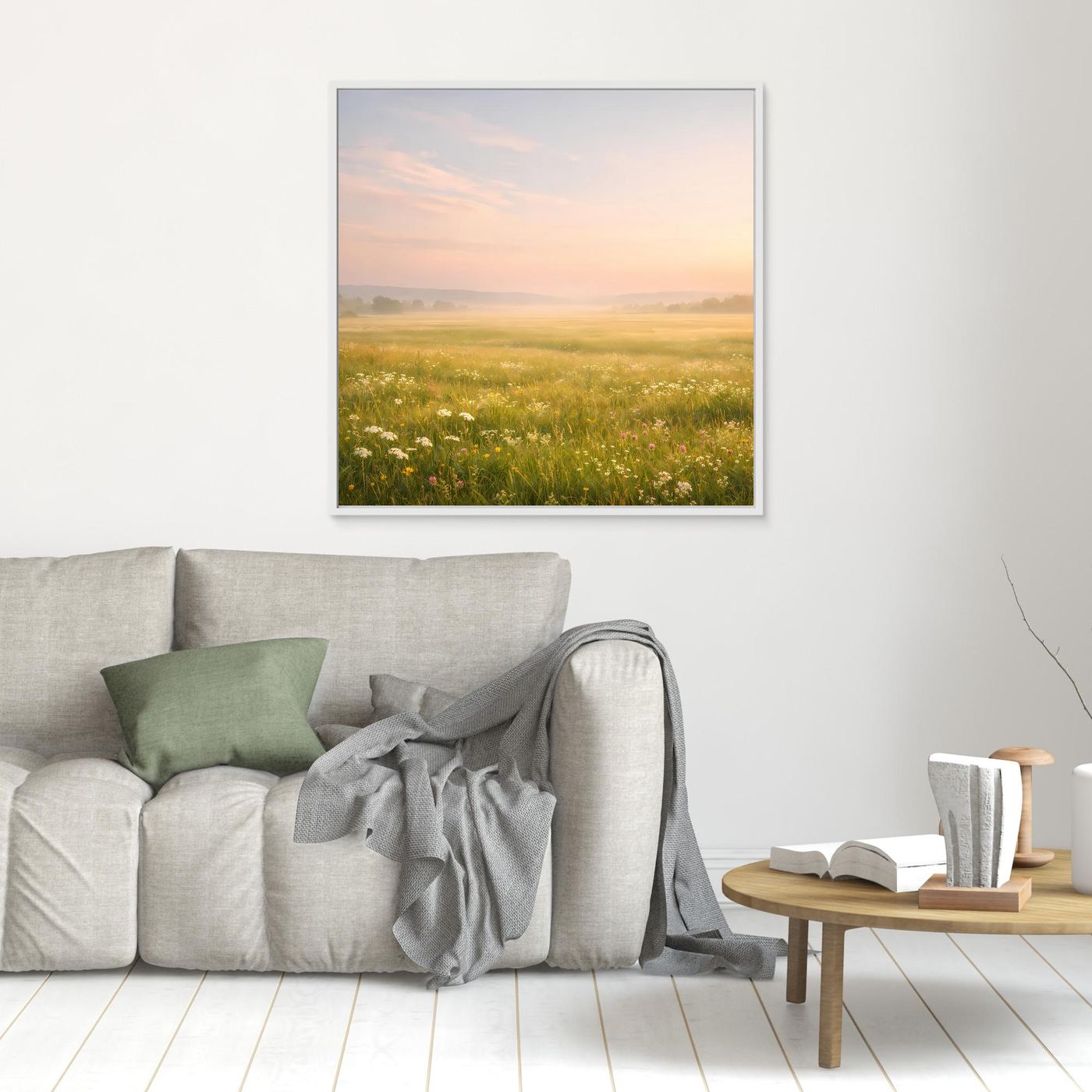 Leinwandbild mit nebliger Blumenwiese im Pastellton, weiß gerahmt