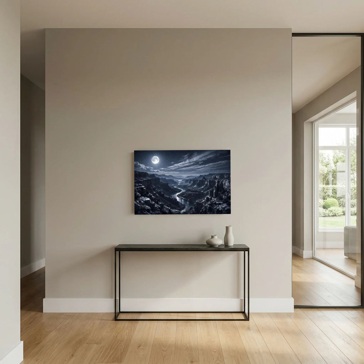 Wandposter im Querformat: Mond über Schluchten, Felsen und Flusslinie in der Nacht