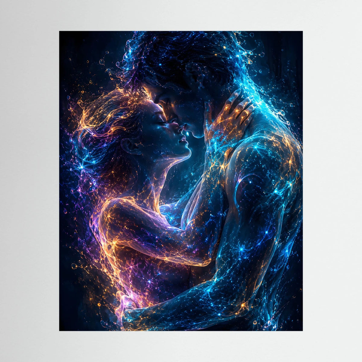 Kunstposter im Hochformat mit leuchtendem Paar in Blau, Violett und Gold