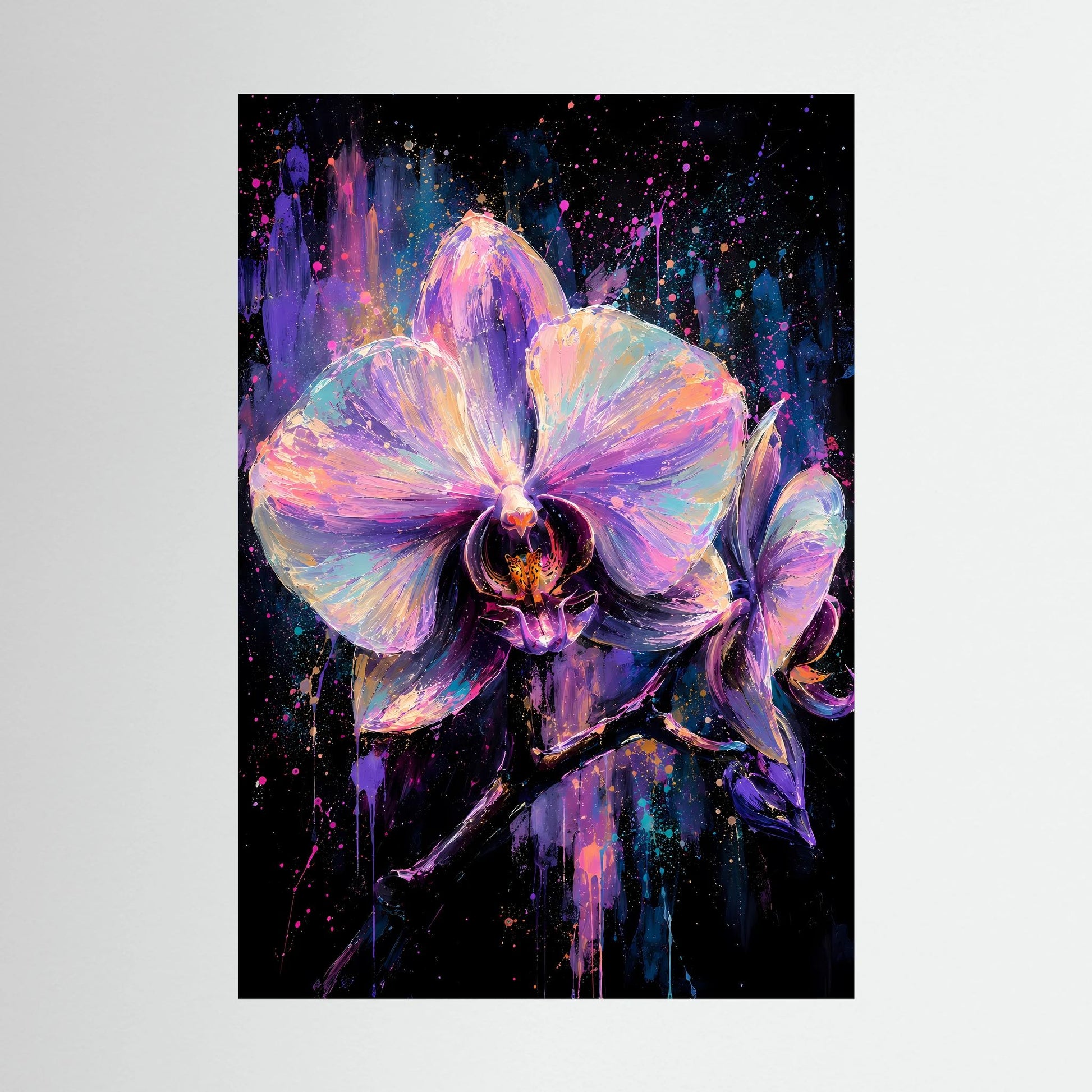 Kunstposter im Nahblick: abstrakte Orchideenblüten in Neonfarben auf dunklem Hintergrund
