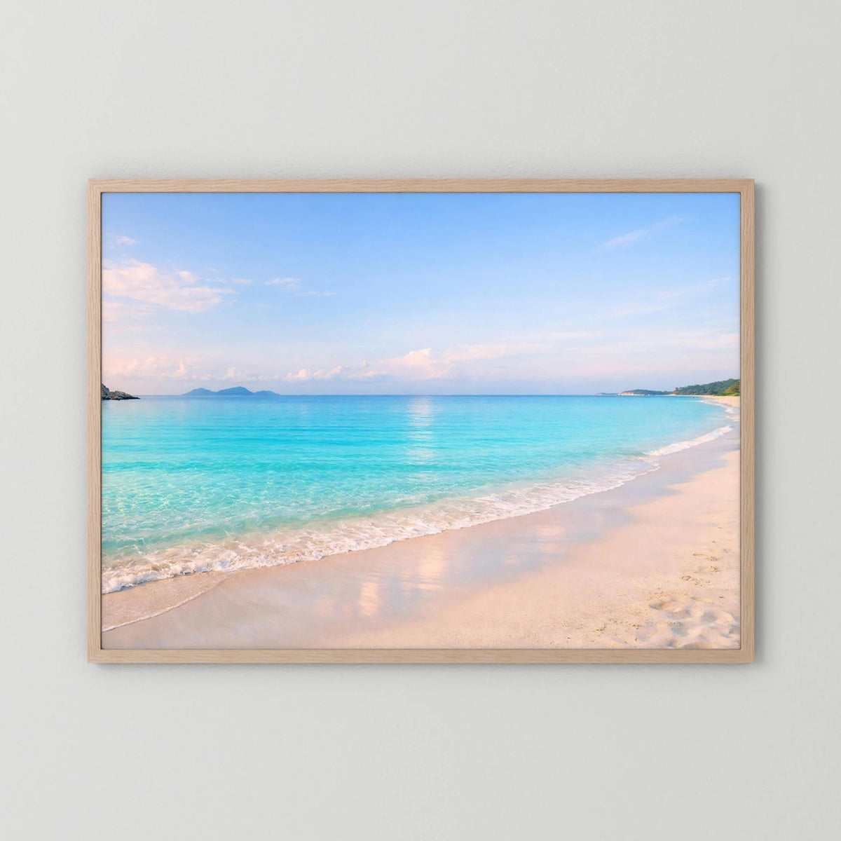 Horizontales Strand-Wandbild mit hellem Holzrahmen