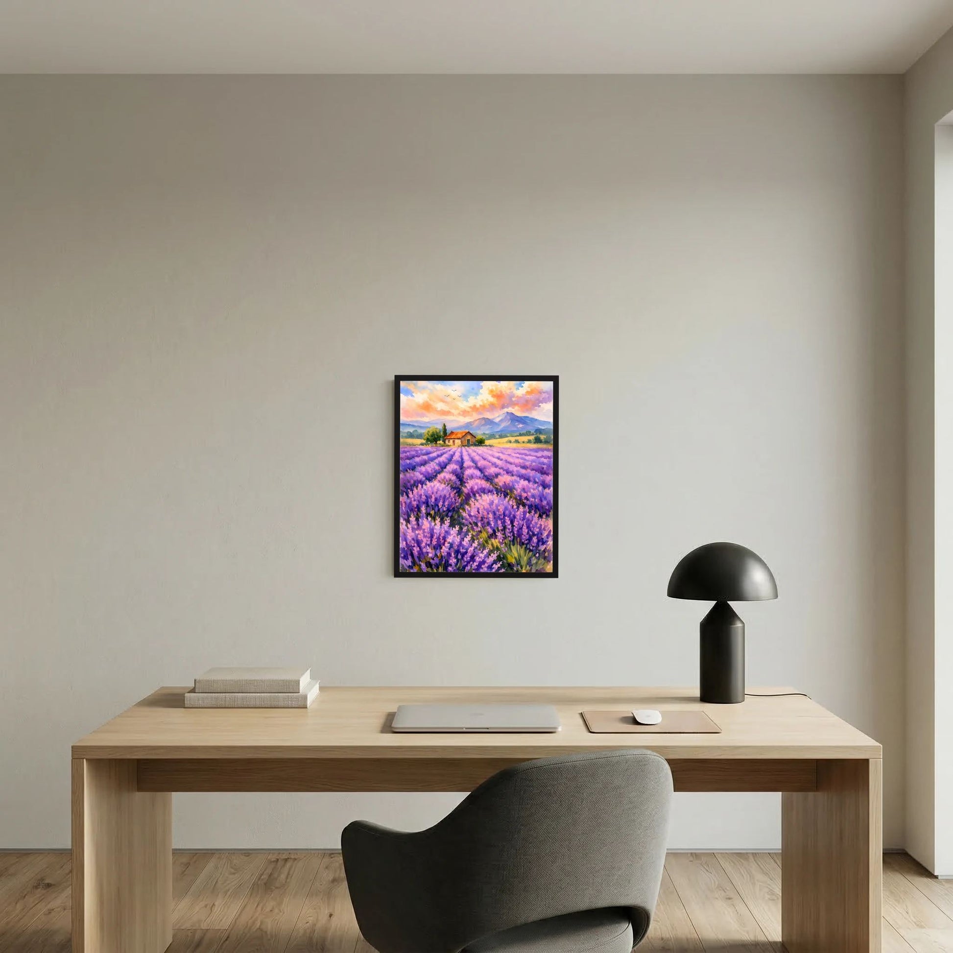 Wandposter im schwarzen Rahmen: Lavendelfeld in der Provence mit Berghaus