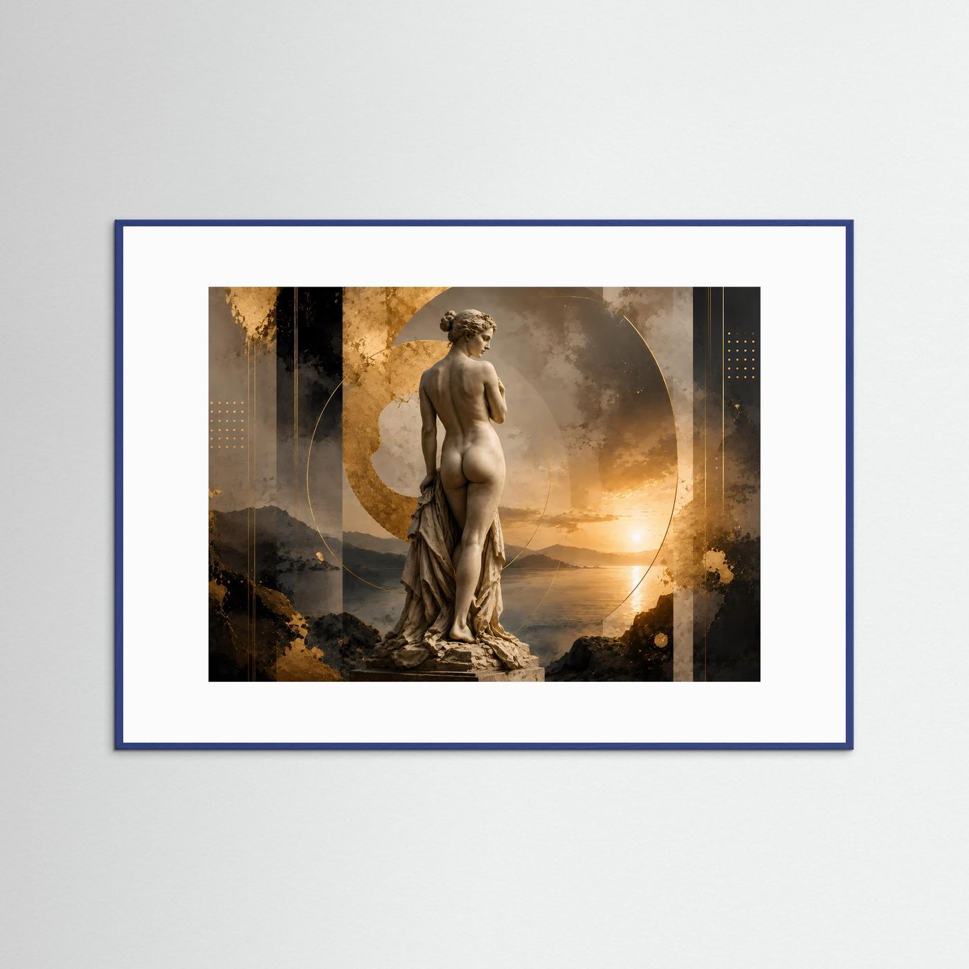 Gerahmtes Querformat-Poster: Bronzene Frauenskulptur, gold-schwarz mit Mond- und Lichtmotiv