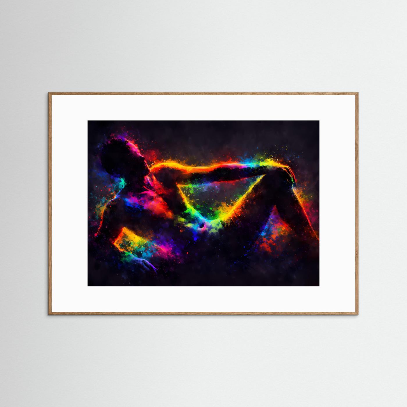 Abstraktes Kunstposter Querformat, Farbexplosion-Figur im braunen Holzrahmen