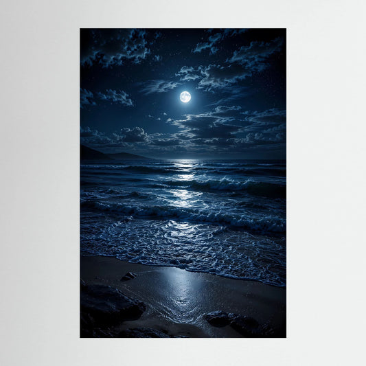 Hochkant-Poster mit Mondschein über dunklem Meer, blaue Nachtlandschaft im schwarzen Rahmen