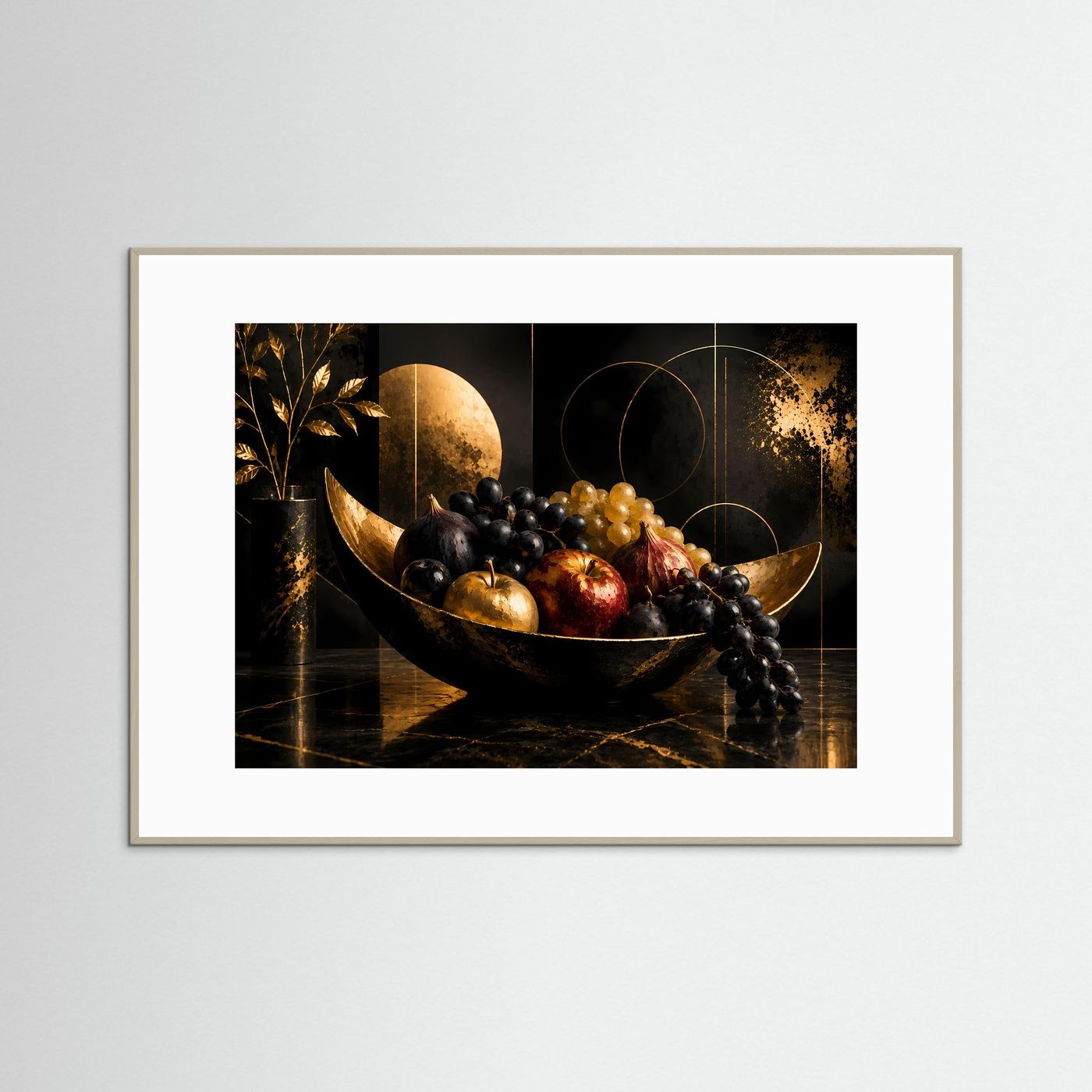 Poster mit schwarzer Obstschale und Trauben in weißem Holzrahmen, Querformat