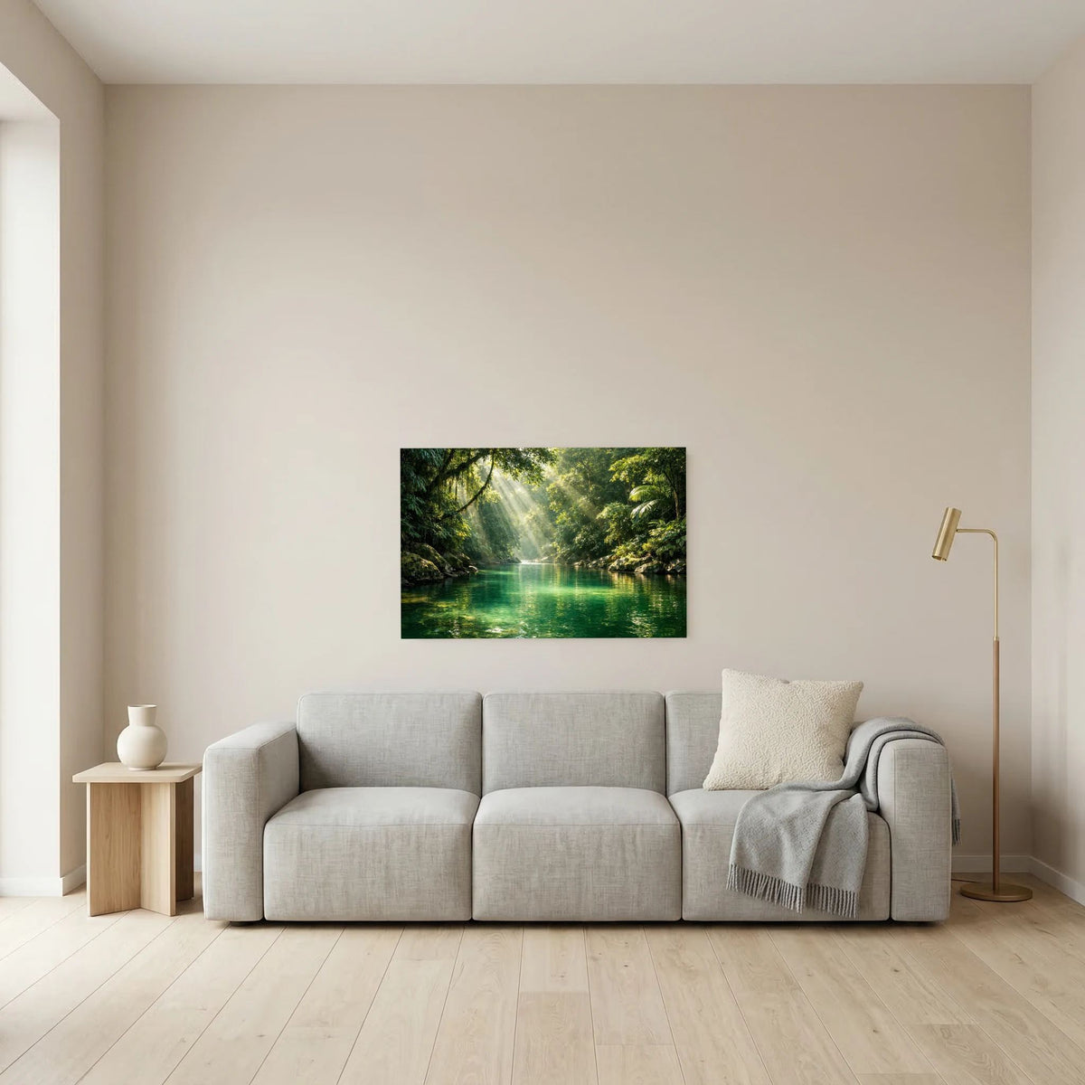 Kleines Querformat-Poster mit Fluss im Dschungel und hellen Strahlen durch Blätter