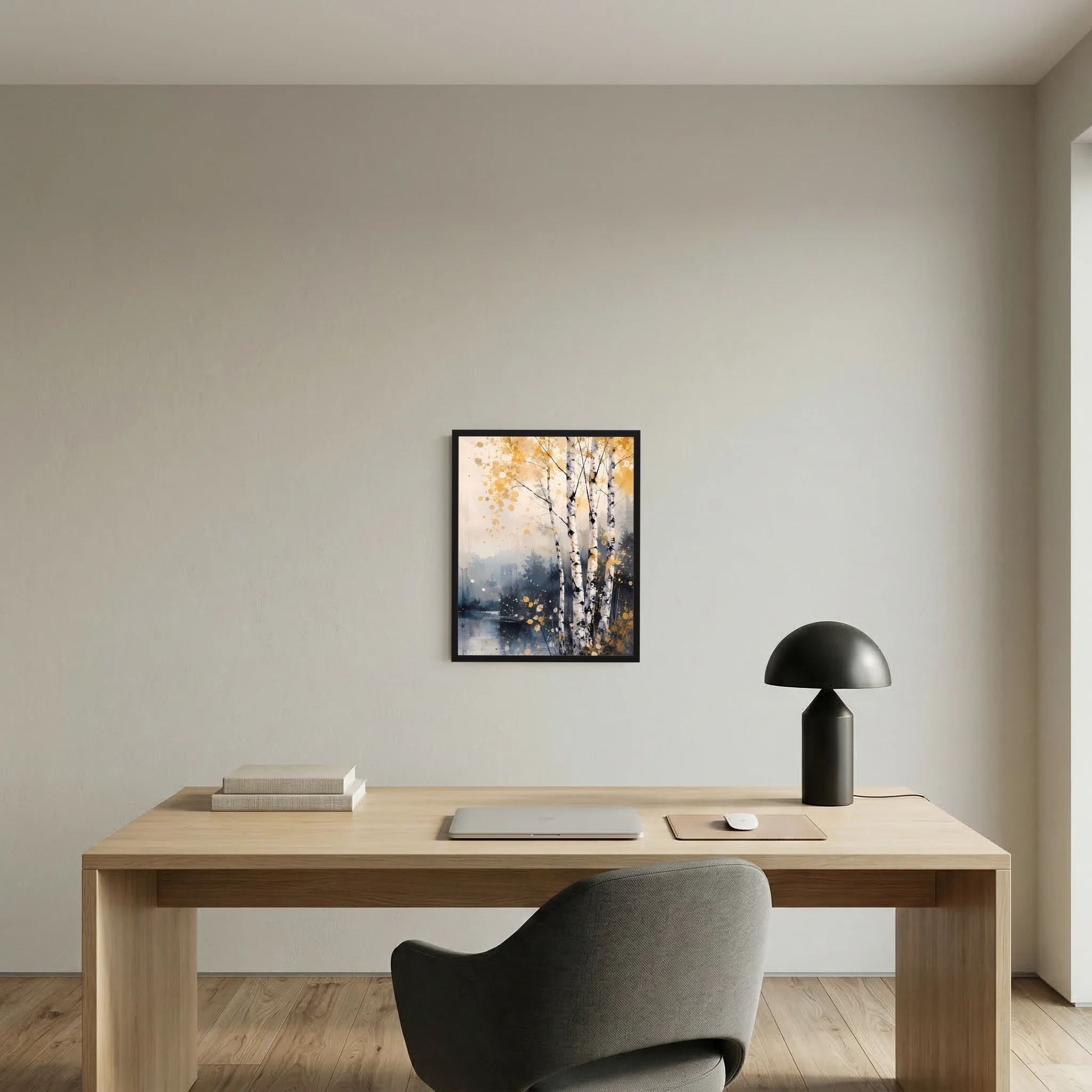 Gerahmtes Poster mit abstrakten Birken am See, dunkle Partien und goldene Akzente, schwarz