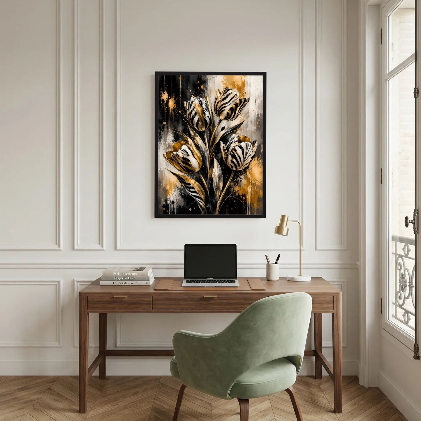 Abstraktes Tulpenposter in Schwarz, Weiß und Gold mit schwarzem Rahmen