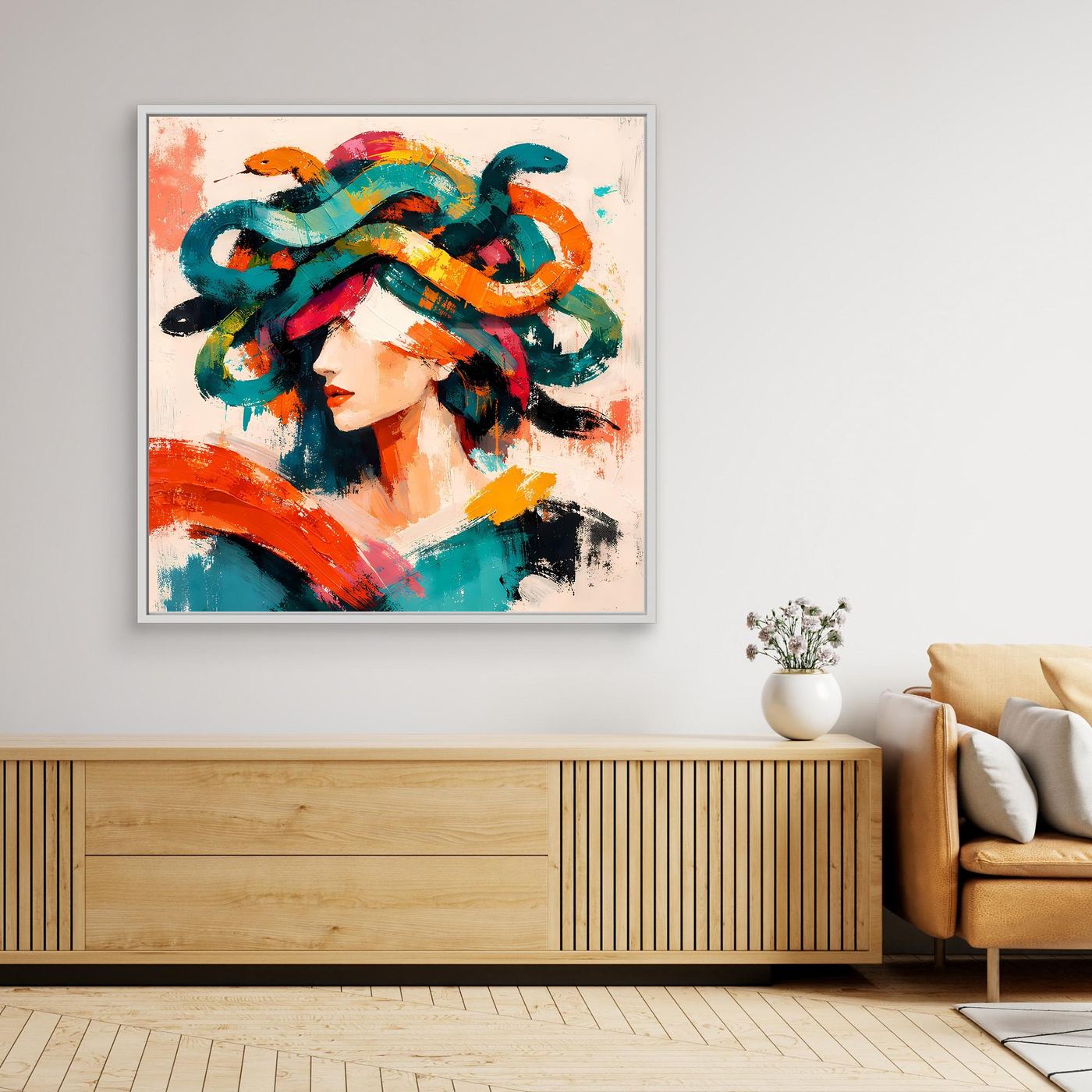 Gerahmtes Leinwandbild mit Medusa-Porträt im bunten Pop-Art-Stil