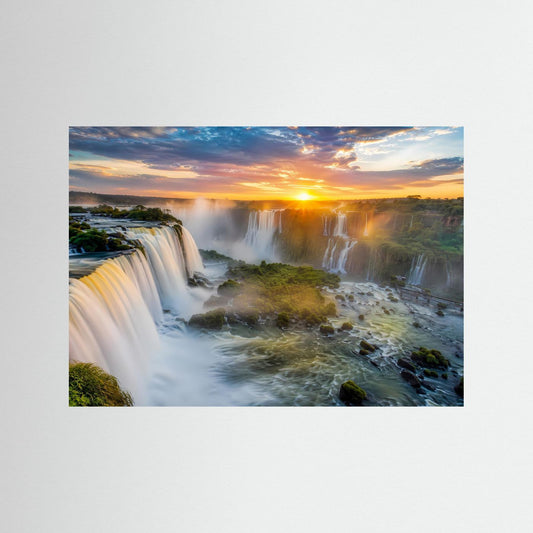Querformat-Poster mit Iguazu-Wasserfällen bei Sonnenuntergang