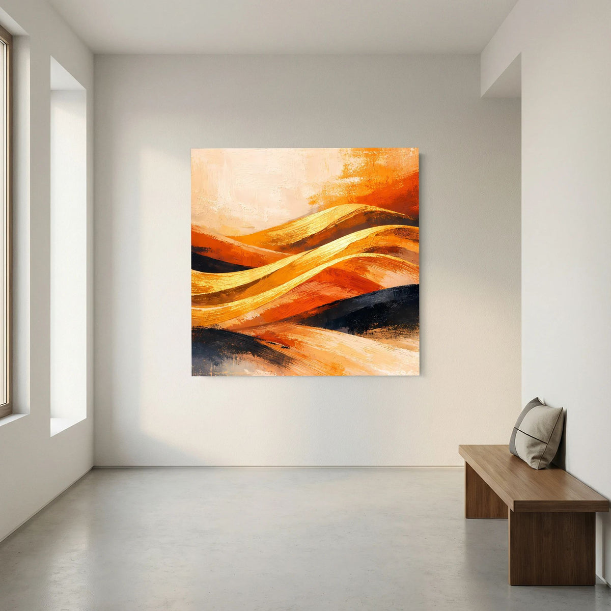 Abstraktes Wandbild, orange und gold, mit diagonalen Dünenstreifen und dunklen Akzenten