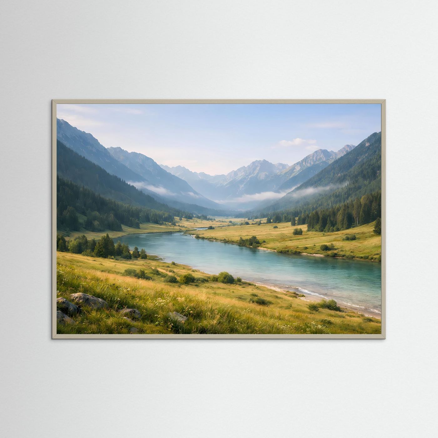 Bergtal Poster | Kristallklarer Fluss zwischen Alpen | Panorama Landschaft Fotografie | Natur Wandbild mit Bergen und Wiesen