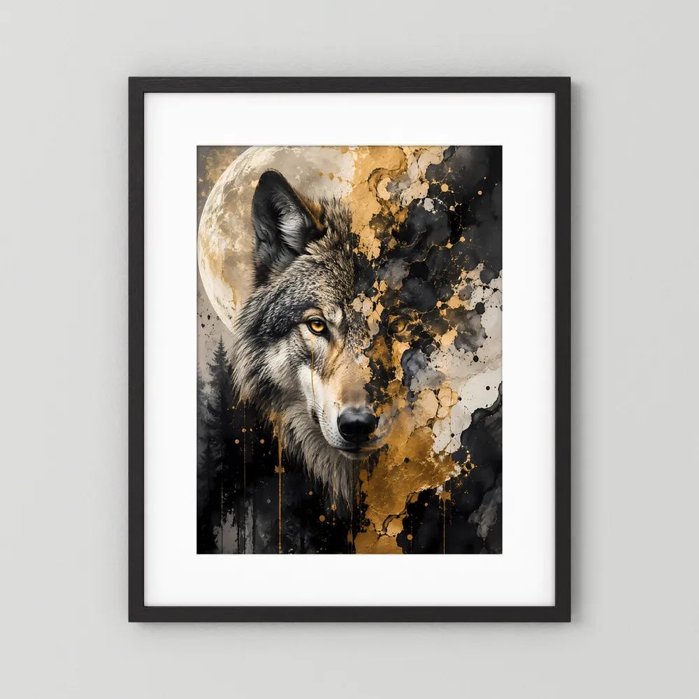 Poster im Hochformat mit Wolfskopf, Mond und schwarz-goldenem Spritzdesign mit weißem Passepartout im schwarzen Rahmen.