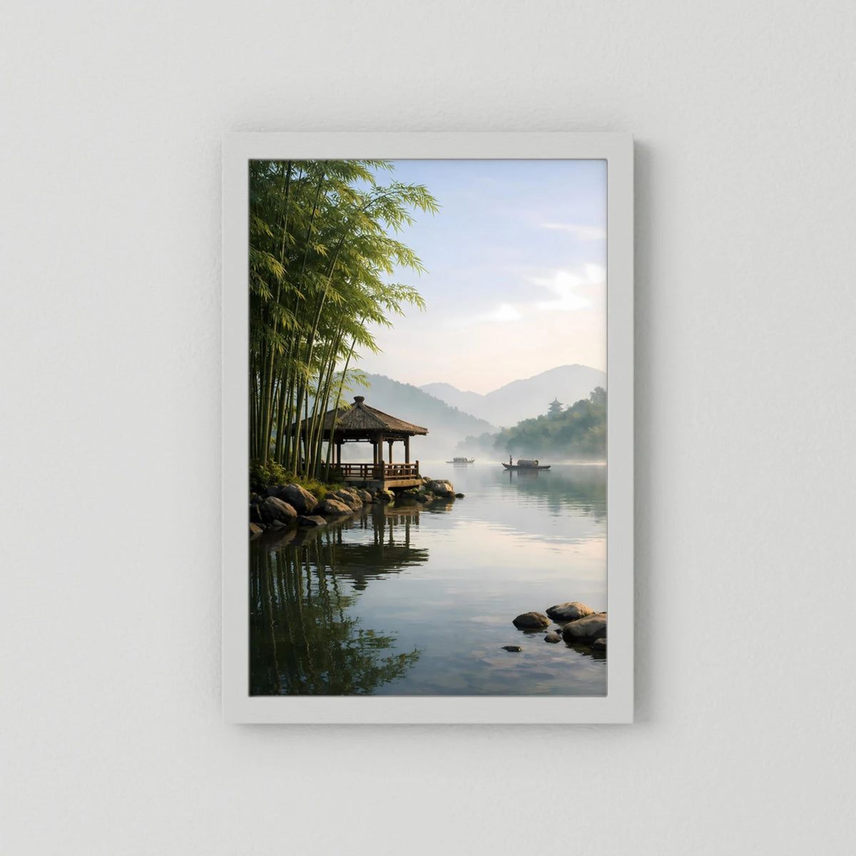 Hochformat-Wandbild mit weißem Passepartout: Bambus, Steg und Pavillon am Fluss