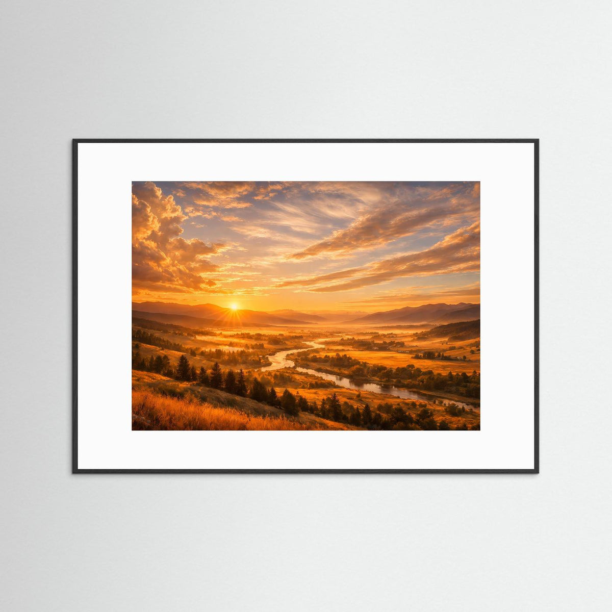 Landschaftsposter mit Sonnenaufgang über Flusstal und Feldern, schwarzer Rahmen