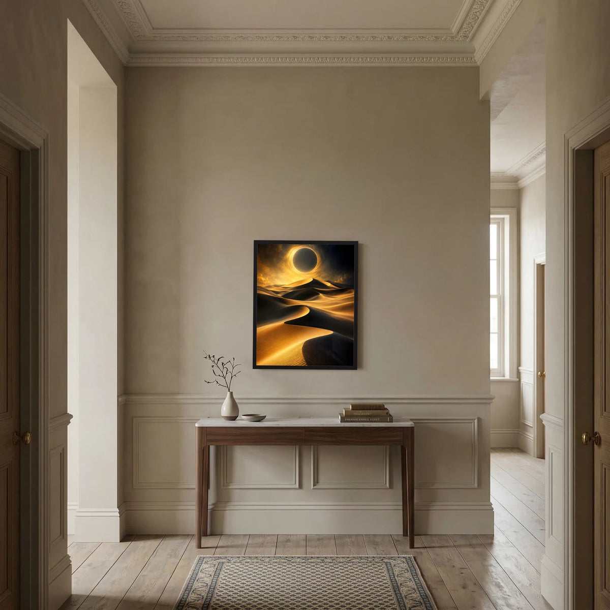 Gerahmtes Wandbild im Hochformat: goldene Sonnenfinsternis über dunklen Dünen