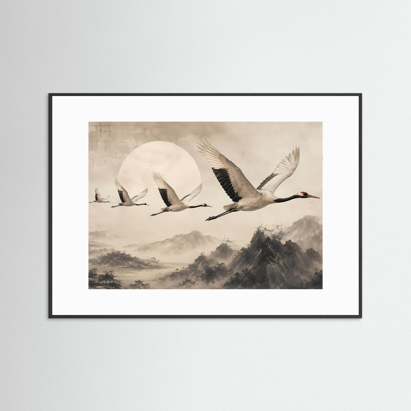 Gerahmtes Querformat-Poster: fliegende Kraniche über Berglandschaft, weißer Rahmen