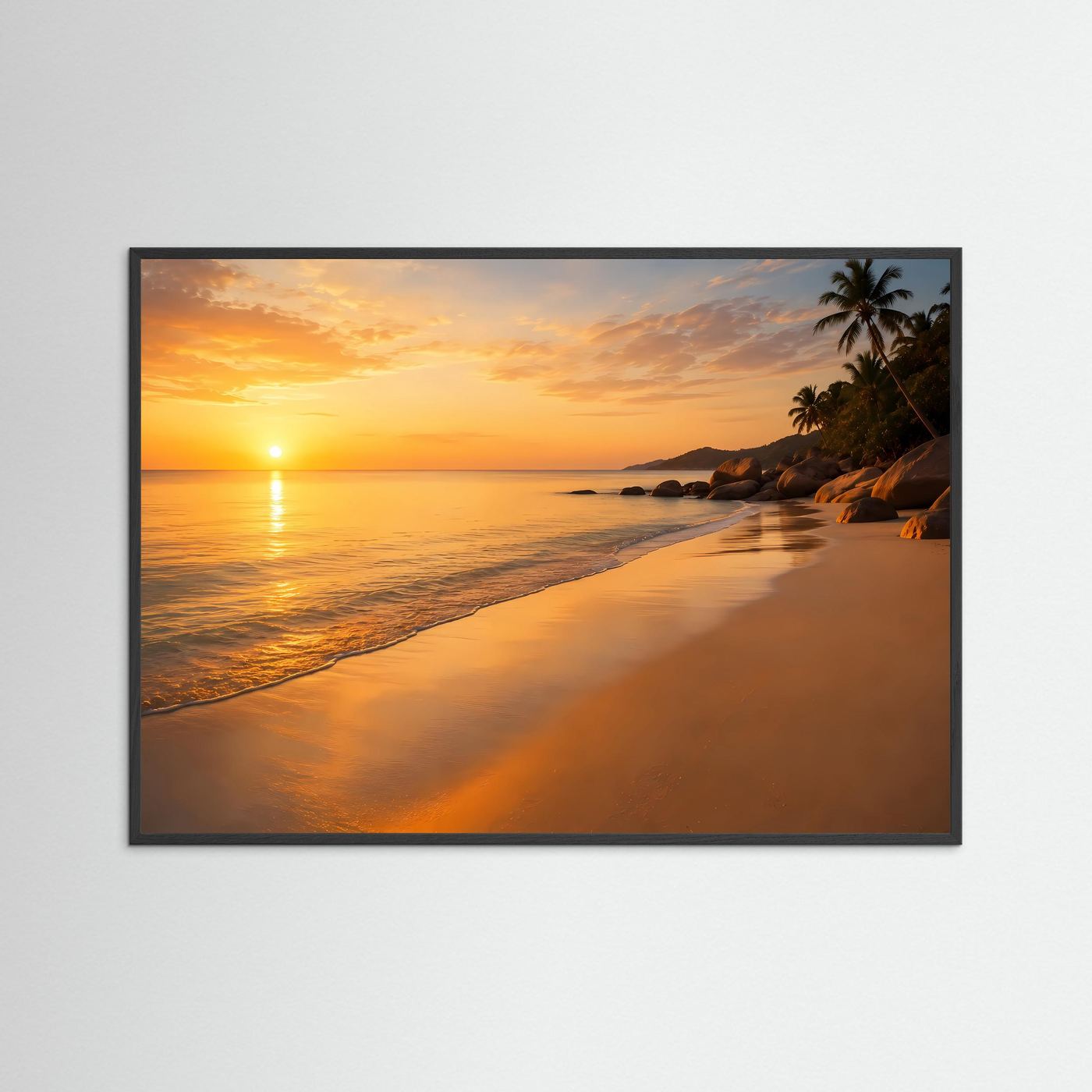 Wandbild mit schwarzem Rahmen: tropischer Strand bei Sonnenuntergang mit Palmen
