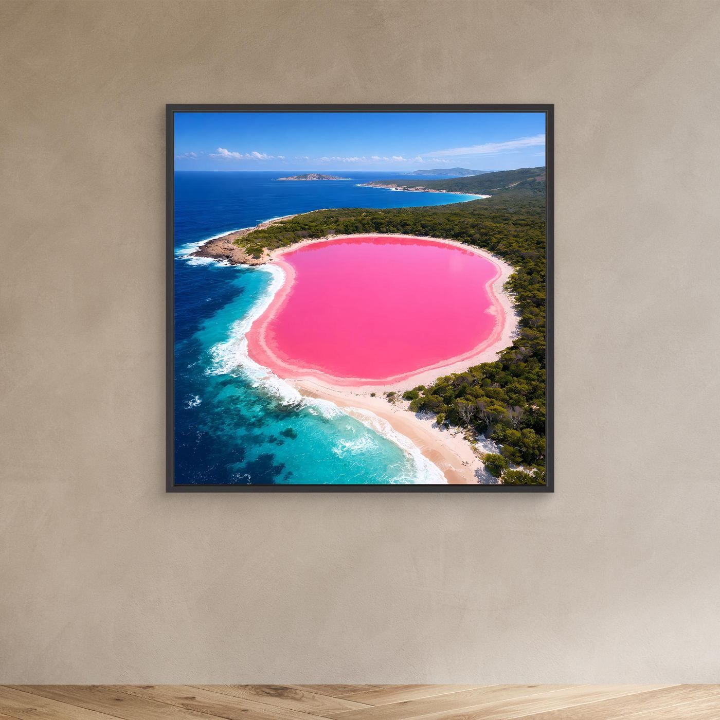 Leinwandbild mit rosa See und Küstenlinie im Querformat, schwarzer Rahmen