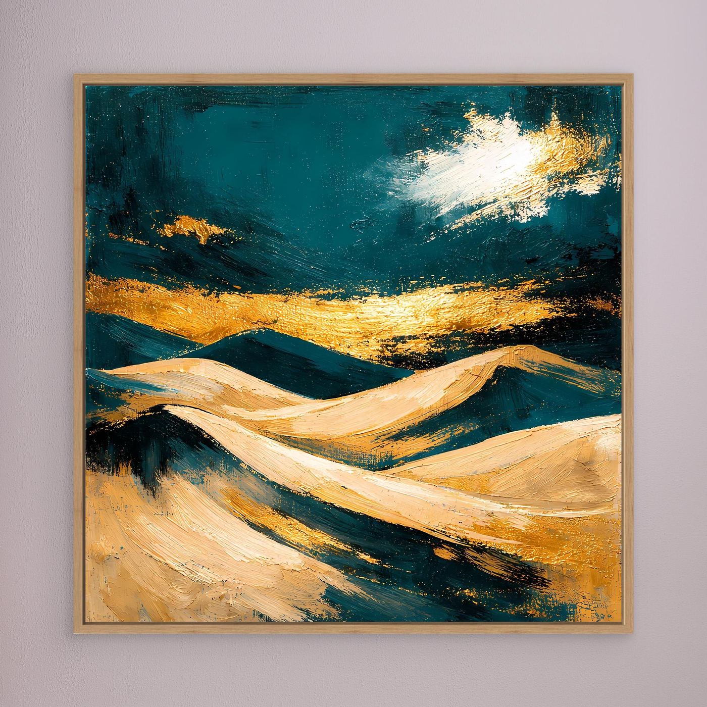 Wandbild mit abstrakter Dünenlandschaft in Petrol, Beige und Gold, goldfarbener Rahmen