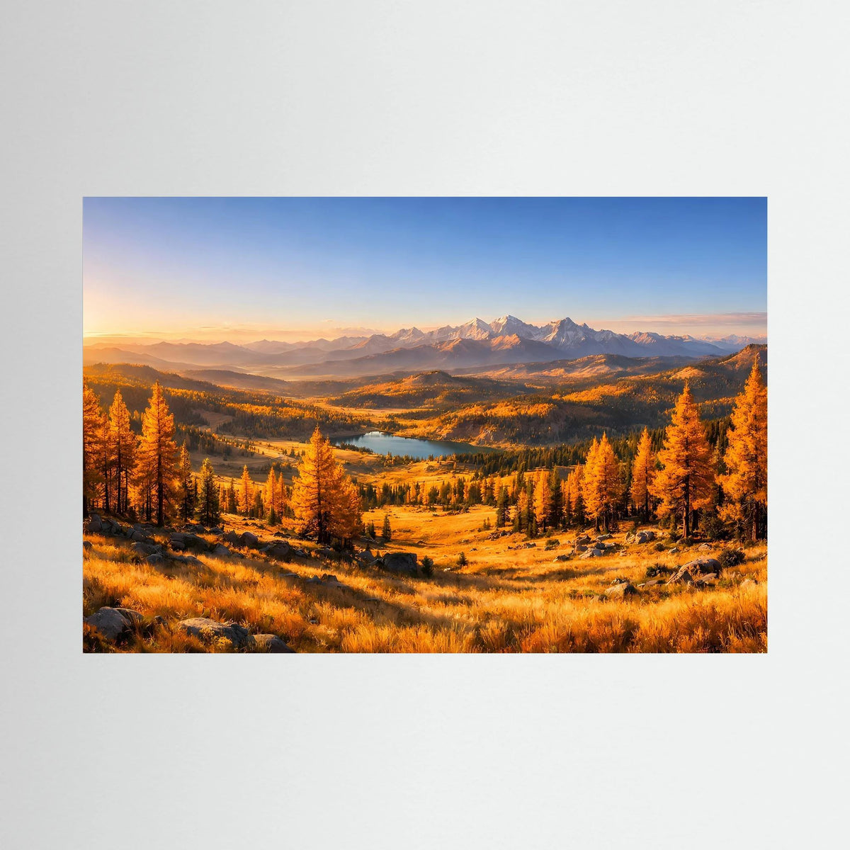 Wandbild im Querformat: Herbstliches Bergtal mit goldenem Wald, Fluss und Berggipfeln