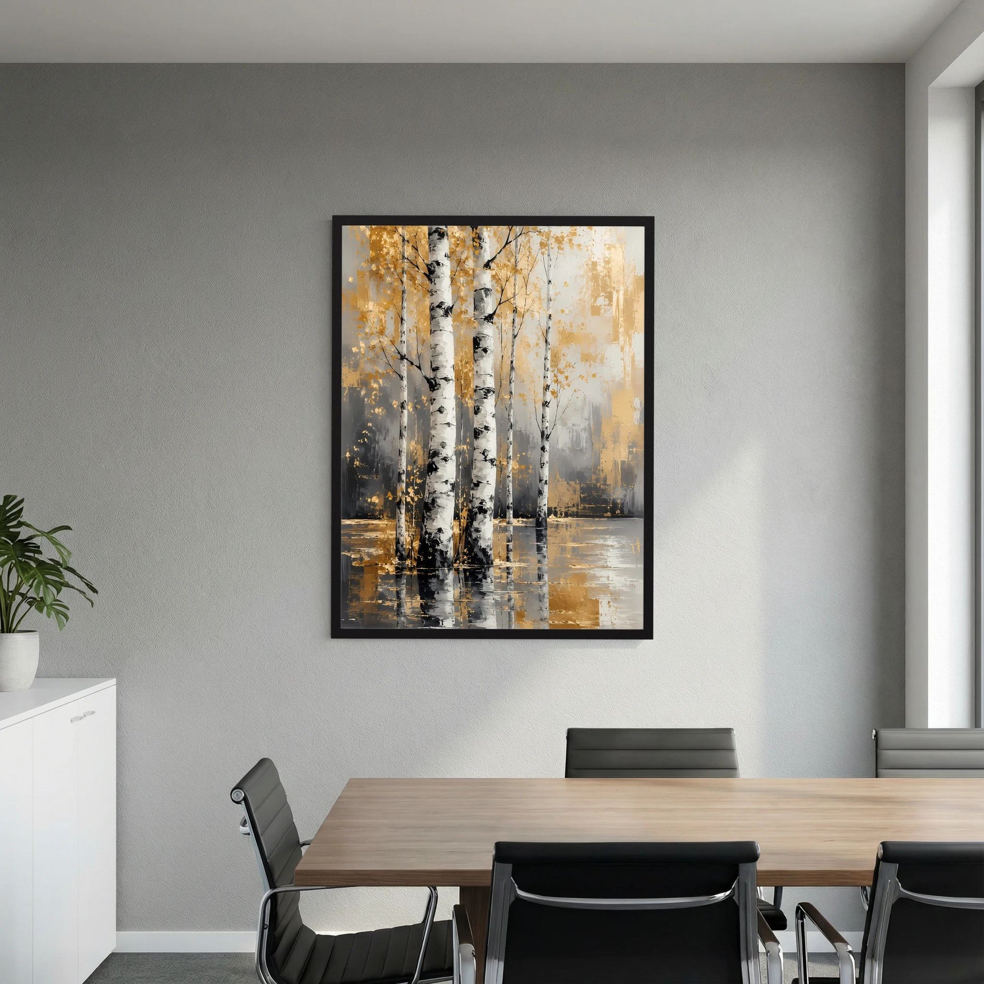Gerahmtes Wandbild mit Birken in Weiß und Gold, Reflexionen auf dem Wasser