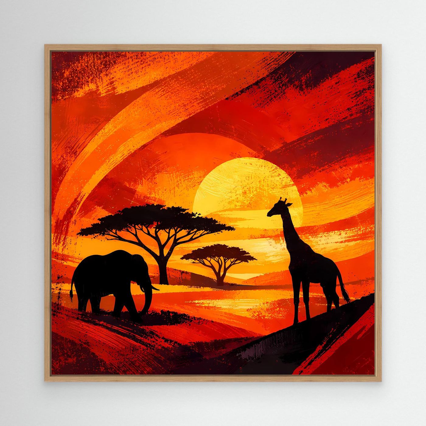 Nahansicht des gerahmten Leinwandbilds: Giraffensilhouette vor runder Abendsonne und Akazien