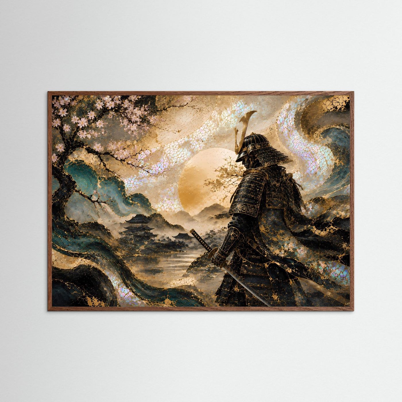 Gerahmte Wandkunst: Samurai in Rüstung, Kirschblütenzweig, goldene Landschaft, dunkler Holzrahmen