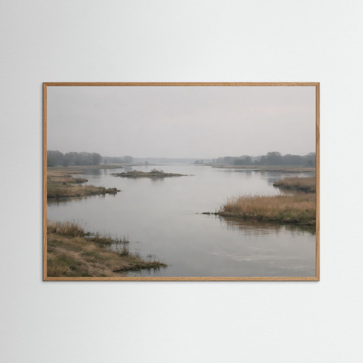 Gerahmtes Poster mit Flusslandschaft und braunem Holzrahmen