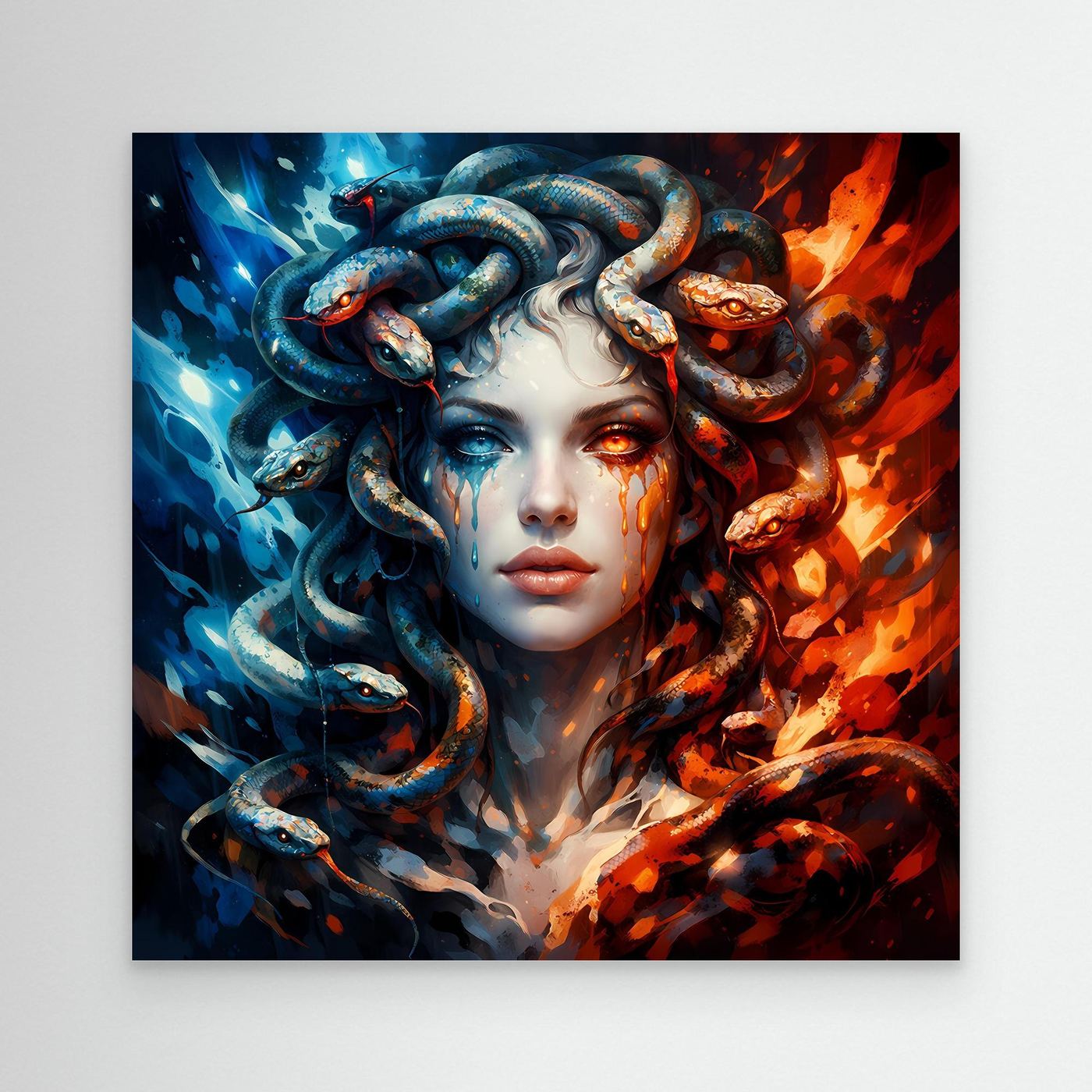 Leinwand Mystische Medusa im Feuer- und Eis-Kontrast | Modernes Fantasy Wandbild