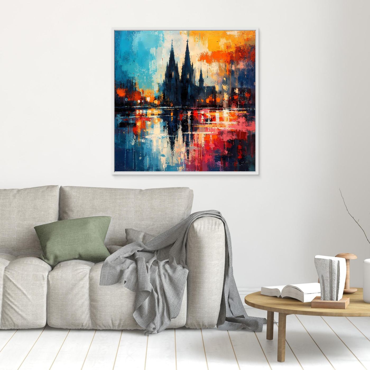 Quadratisches Wandbild mit weißem Rahmen: abstrakte Köln-Dom-Silhouette mit farbiger Spiegelung.