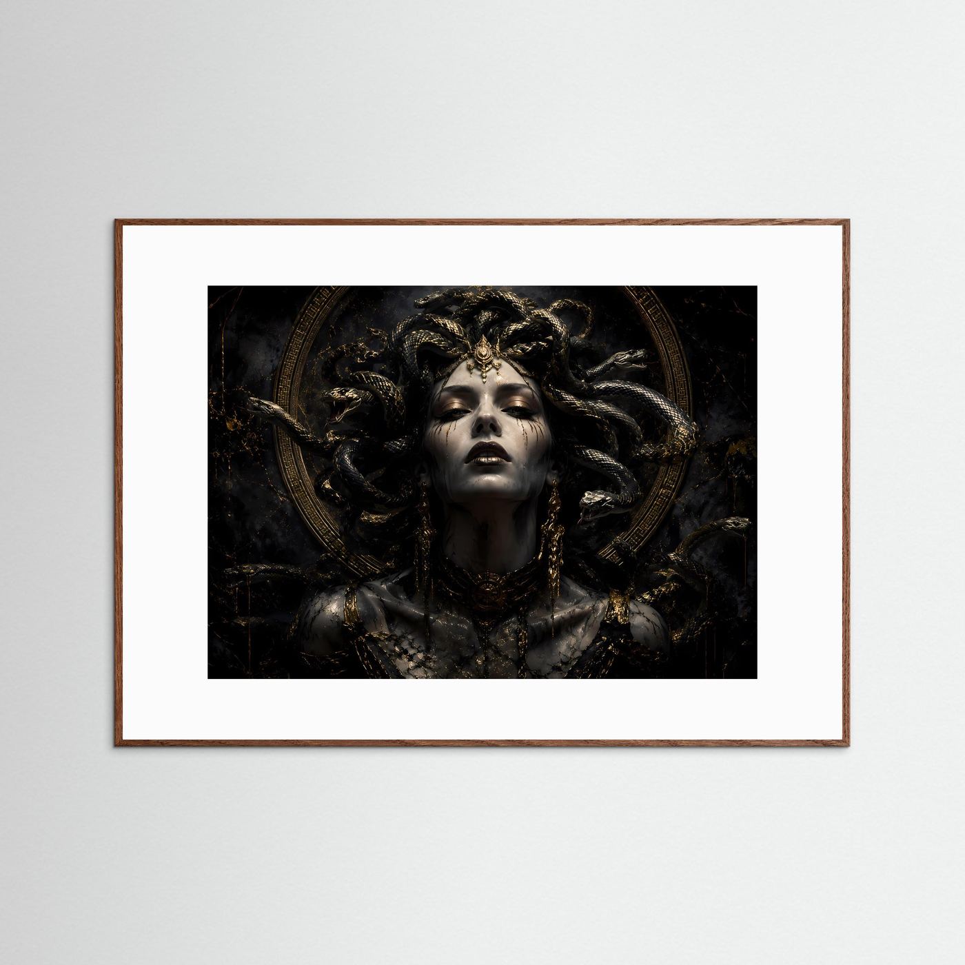 Göttin Medusa in Schwarz und Gold | Mythologische Dark-Art Poster & Wandbild