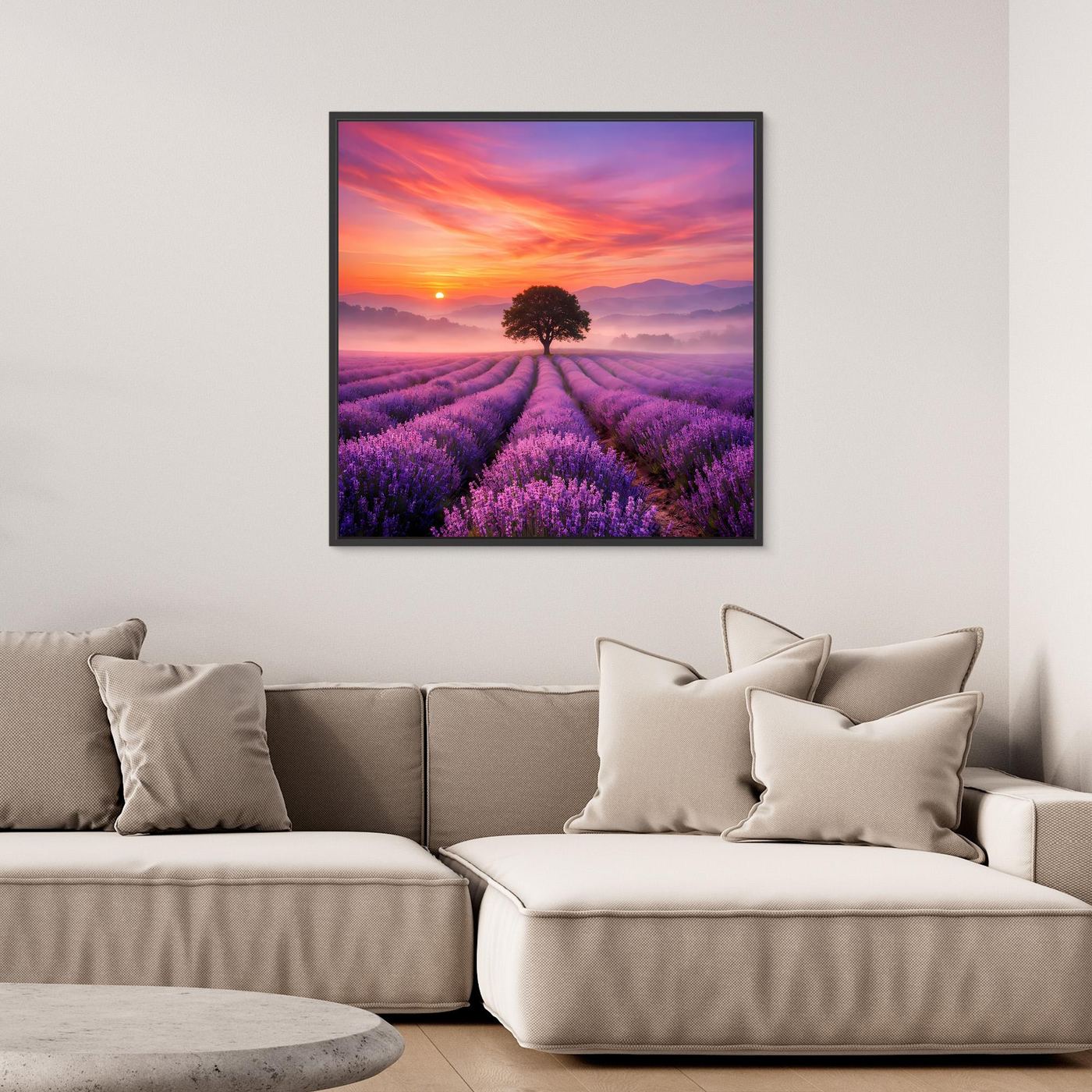 Gerahmtes Leinwandbild mit Lavendelfeld im Abendlicht und einem Baum am Horizont