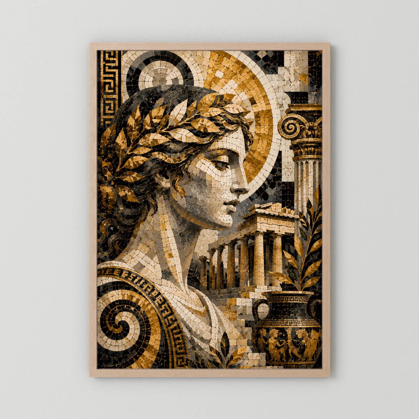 Poster mit Mosaikmotiv der griechischen Göttin in Gold und Schwarz, Holzrahmen