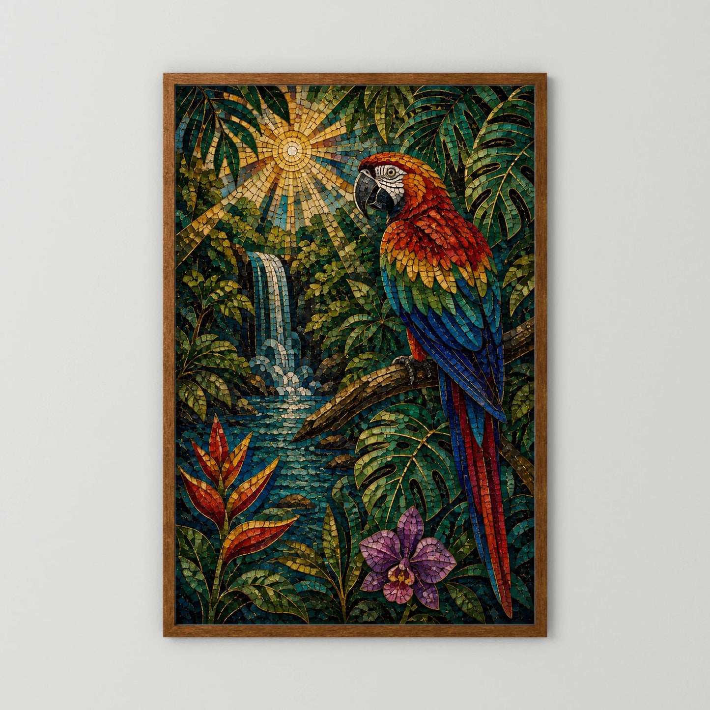 Hochformat-Poster im braunen Holzrahmen: Papagei in Mosaikoptik mit Blumen und Blättern